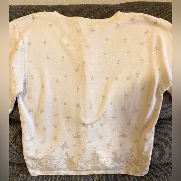 💰5/$25 Vintage Silk Club Collection Cardigan Small - Picture 2 of 7